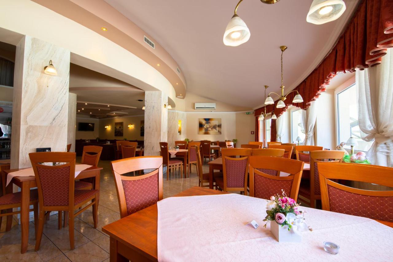 Spa & Wellness Hotel Orchidea Veľký Meder Eksteriør billede