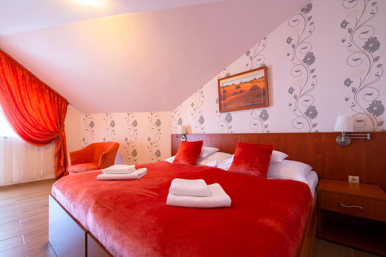 Spa & Wellness Hotel Orchidea Veľký Meder Eksteriør billede