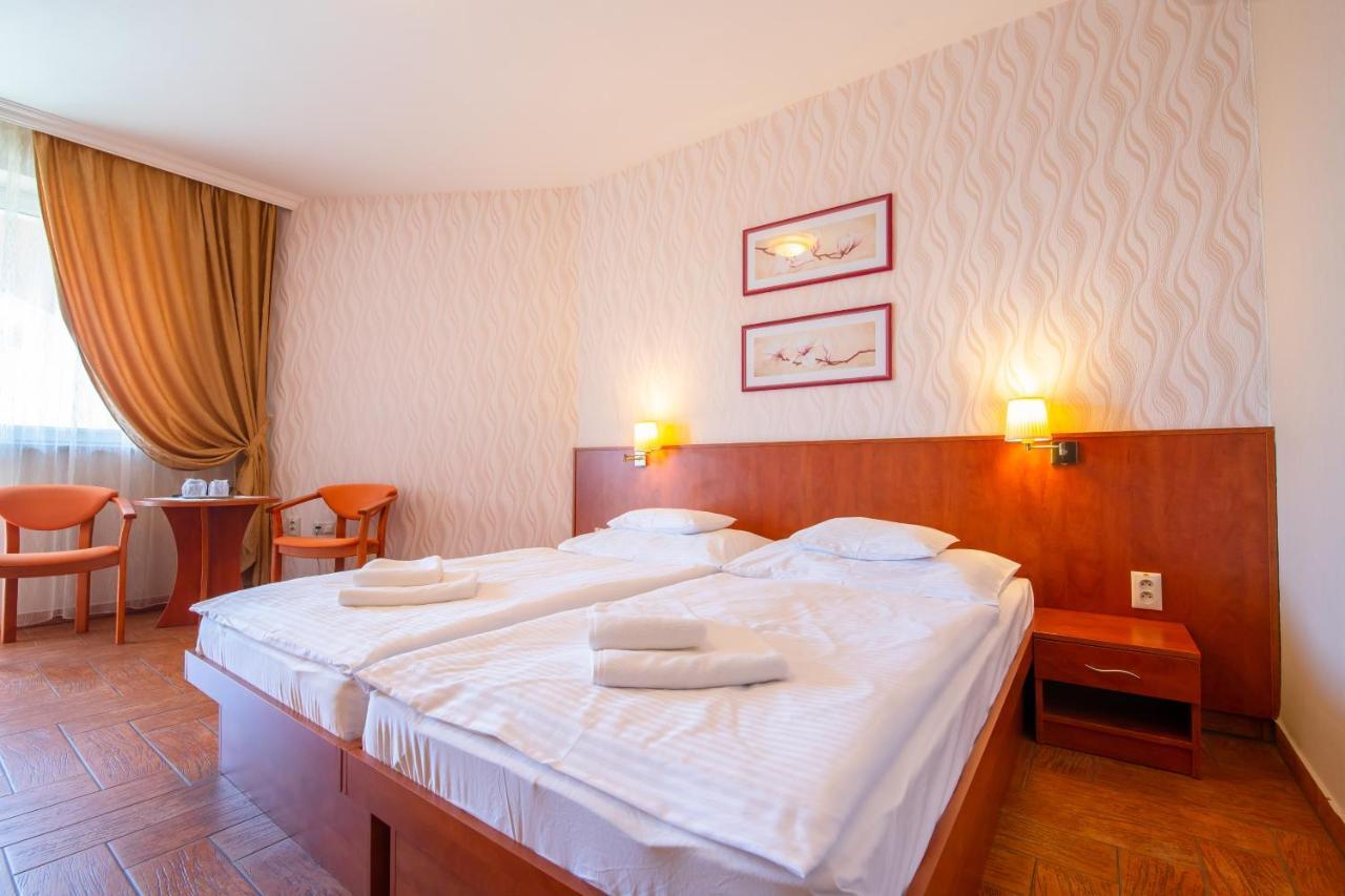 Spa & Wellness Hotel Orchidea Veľký Meder Eksteriør billede